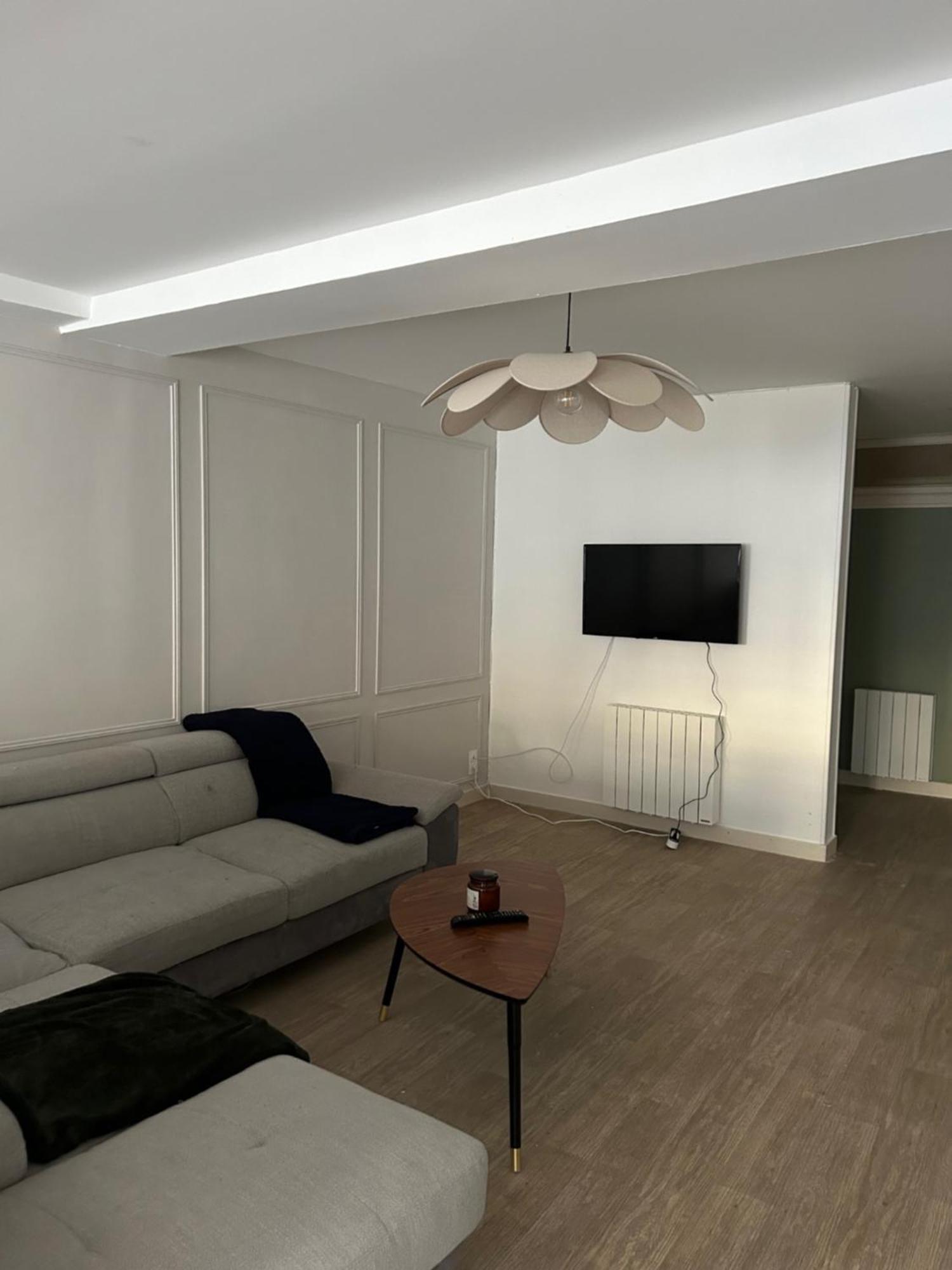 Spacieux Appartement Au Coeur Du Centre Historique De Dinan Bagian luar foto